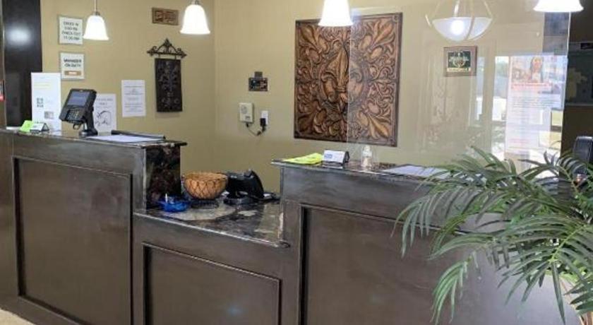 Rodeway Inn & Suites Winnfield Экстерьер фото