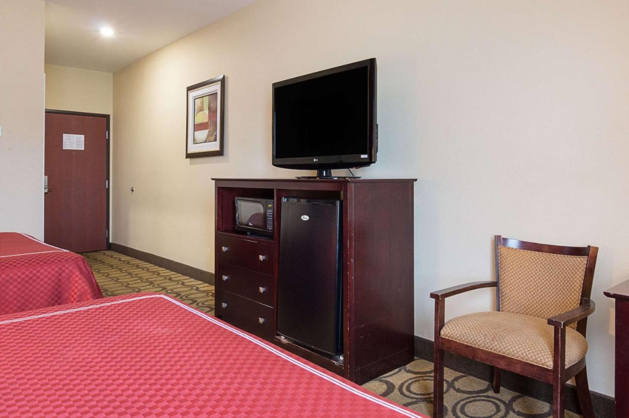 Rodeway Inn & Suites Winnfield Экстерьер фото
