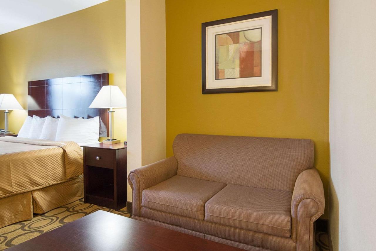 Rodeway Inn & Suites Winnfield Экстерьер фото
